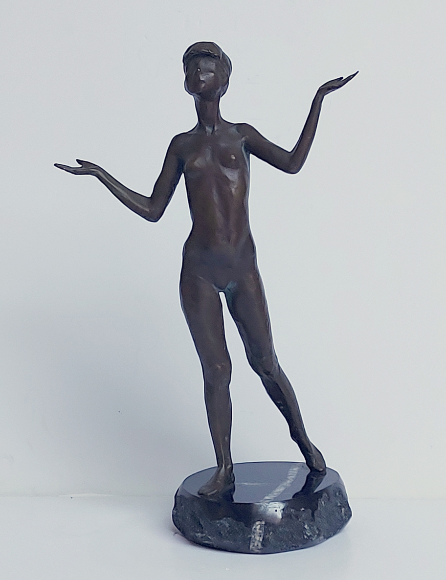 Saulės sutikimas, 1990, bronza, h 45x19x15 cm, 1/2