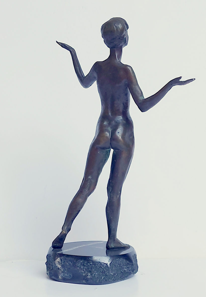 Saulės sutikimas, 1990, bronza, h 45x19x15 cm, 1/2