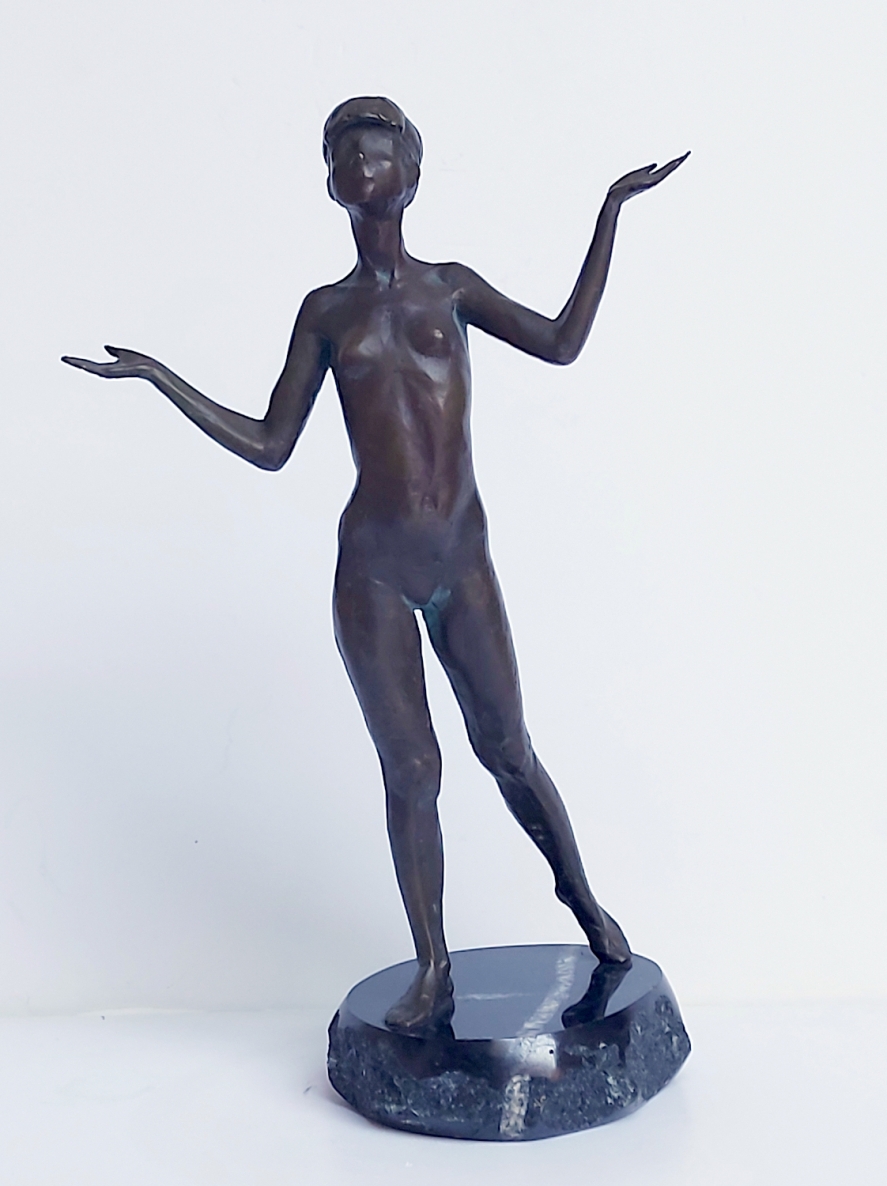 Saulės sutikimas, 1990, bronza, h 45x19x15 cm, 1/2