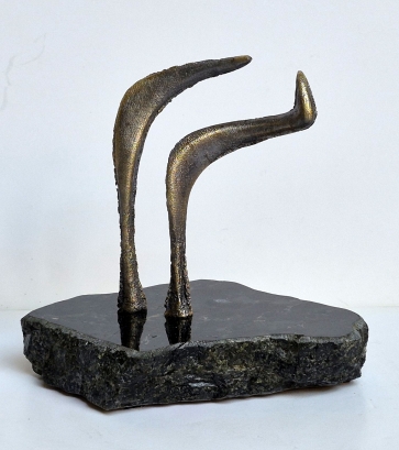 Pokalbis, 2026, bronza, granitas, h 16,5x17,5x13 cm, 1/1