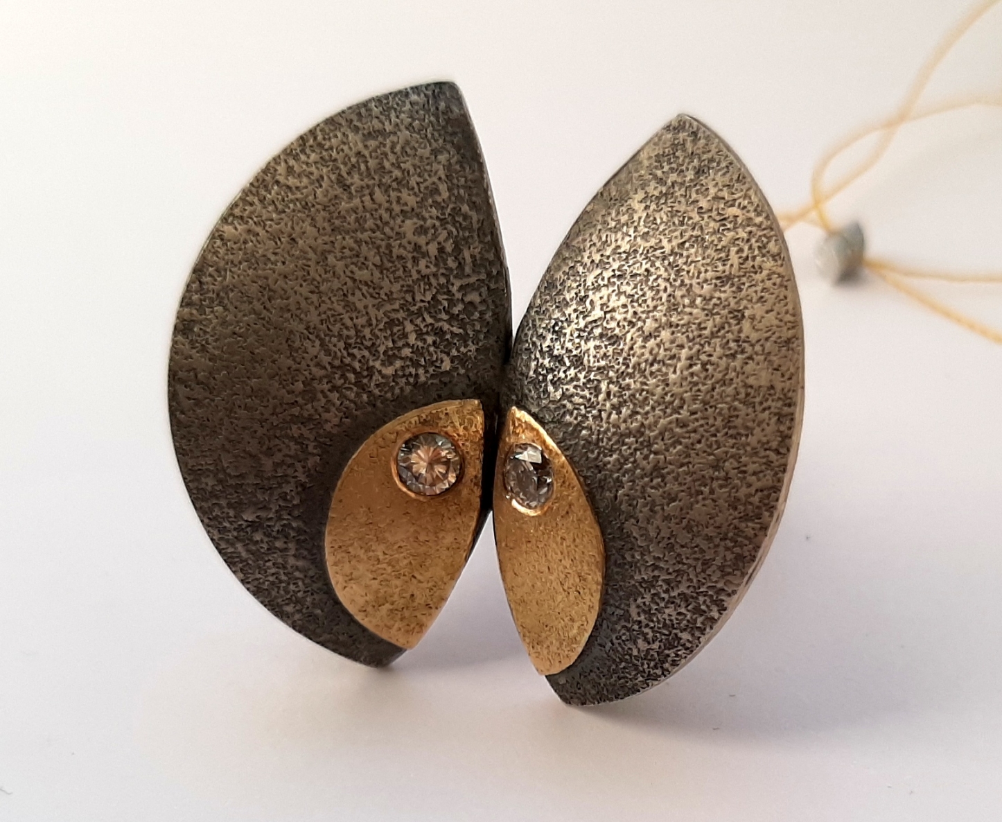 Žiedas, Au 750, Ag 830, 14,26g, briliantai, 0.30ct, SW S1 P1, D 18 mm