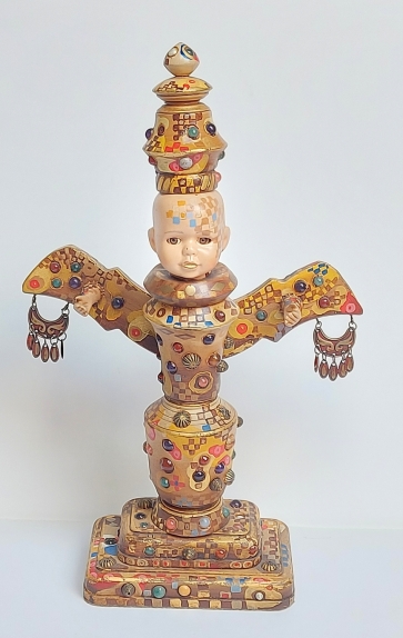 Angelas, 2022, mišri technika, h 55x34x14 cm, 1/1