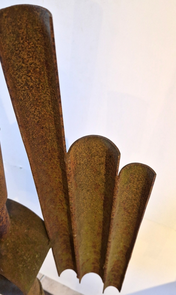 Angelas sargas, 2016, oksiduotas metalas,  h 136 cm, 1/1