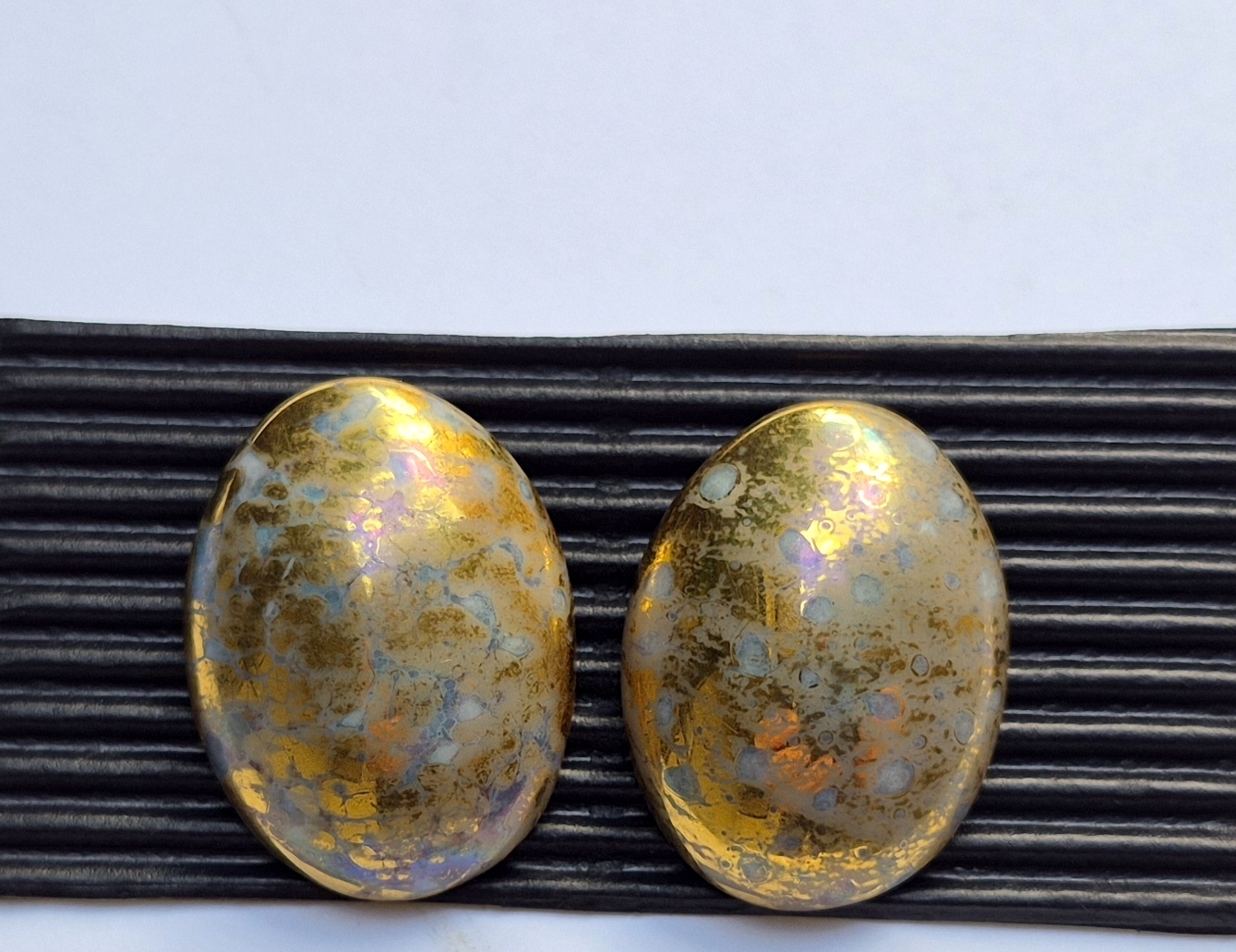 Auskarai, kietasis Limožo porcelianas, auksavimas, h 3,2x2,3x,0,7 cm, 1/1