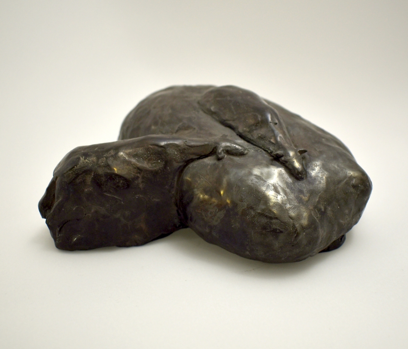 Flow of sheep, 2020, bronze, h 6.5x17x17 cm