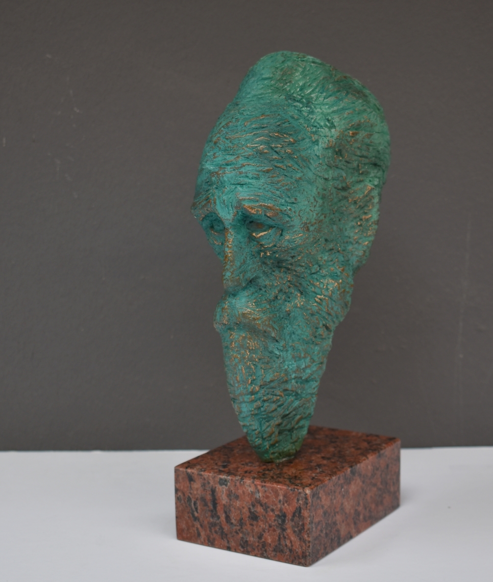 Jonas Basanavičius, 2019, bronza, h 28x11x14 cm, 7/10