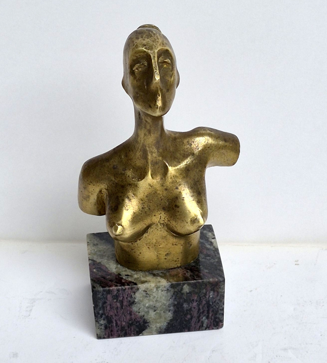 Biustas I, 2004, bronza, granitas, h 15x8x6 cm, 3/10