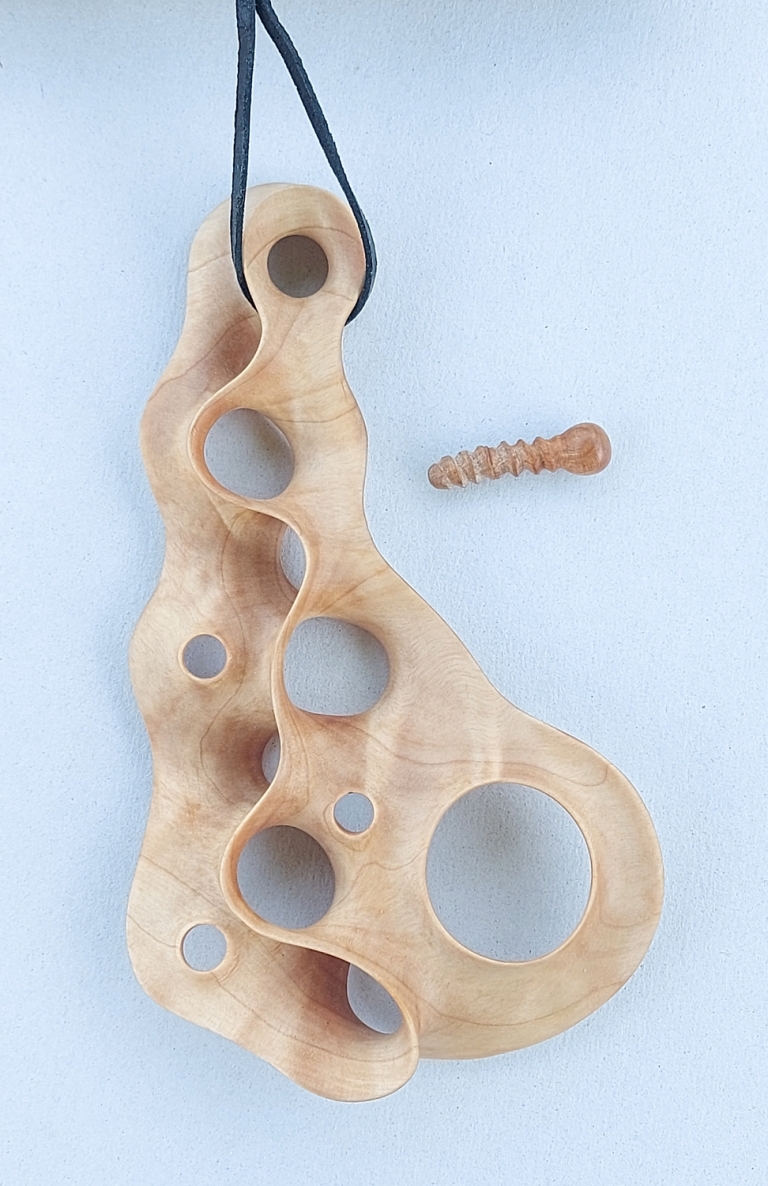 Dekoratyvinis objektas-papuošalas Trauka I, beržo gumbas, 14,5x8,5x2 cm, 1/1