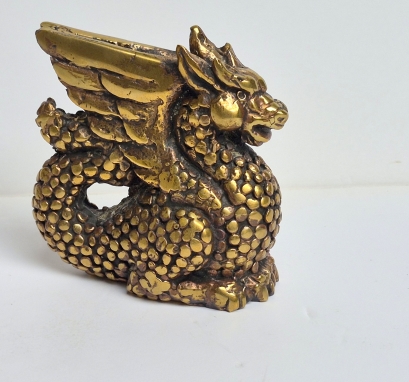 drakonas-2024-bronza-h-10-8x11x6-5-cm-13-990-e-1_1789124394-7dc8e49e564d92f6b14e9c40bfd7ad84.jpg