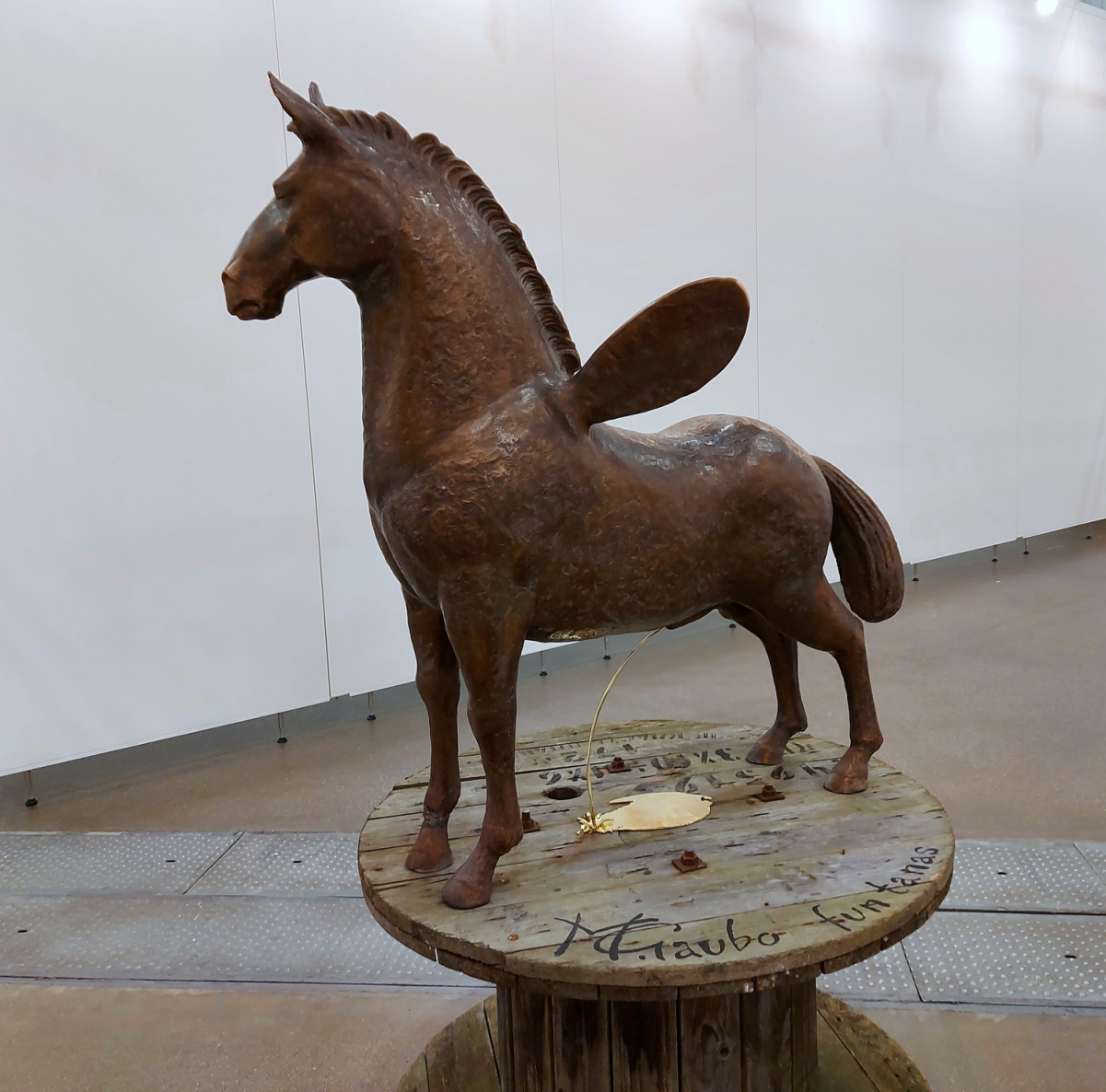 Gaubas Fun, 2020, bronze, 94x100x45 cm, 1/1