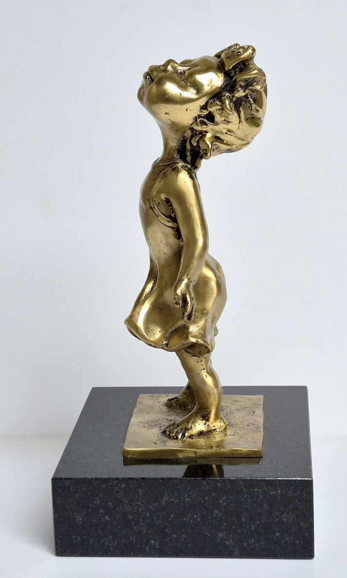 Karalaitė aš, 2021, bronza, h 29x15x15 cm, 8/16