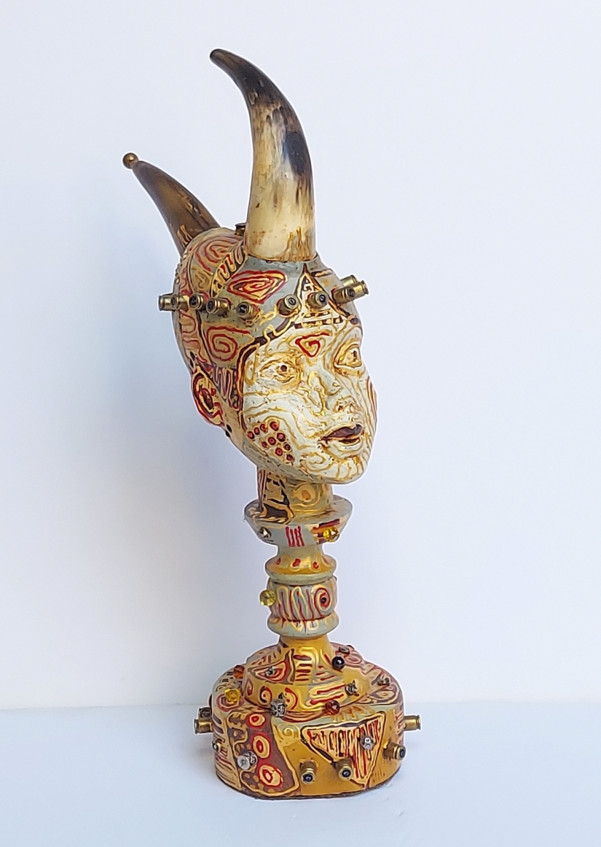 Karalienė, 2018, mišri technika, h  48x14x27 cm, 1/1