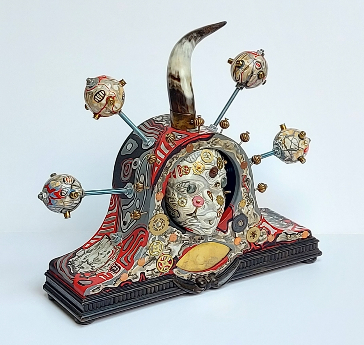 Karalius, 2022, mišri technika, h 39x46x15 cm, 1/1