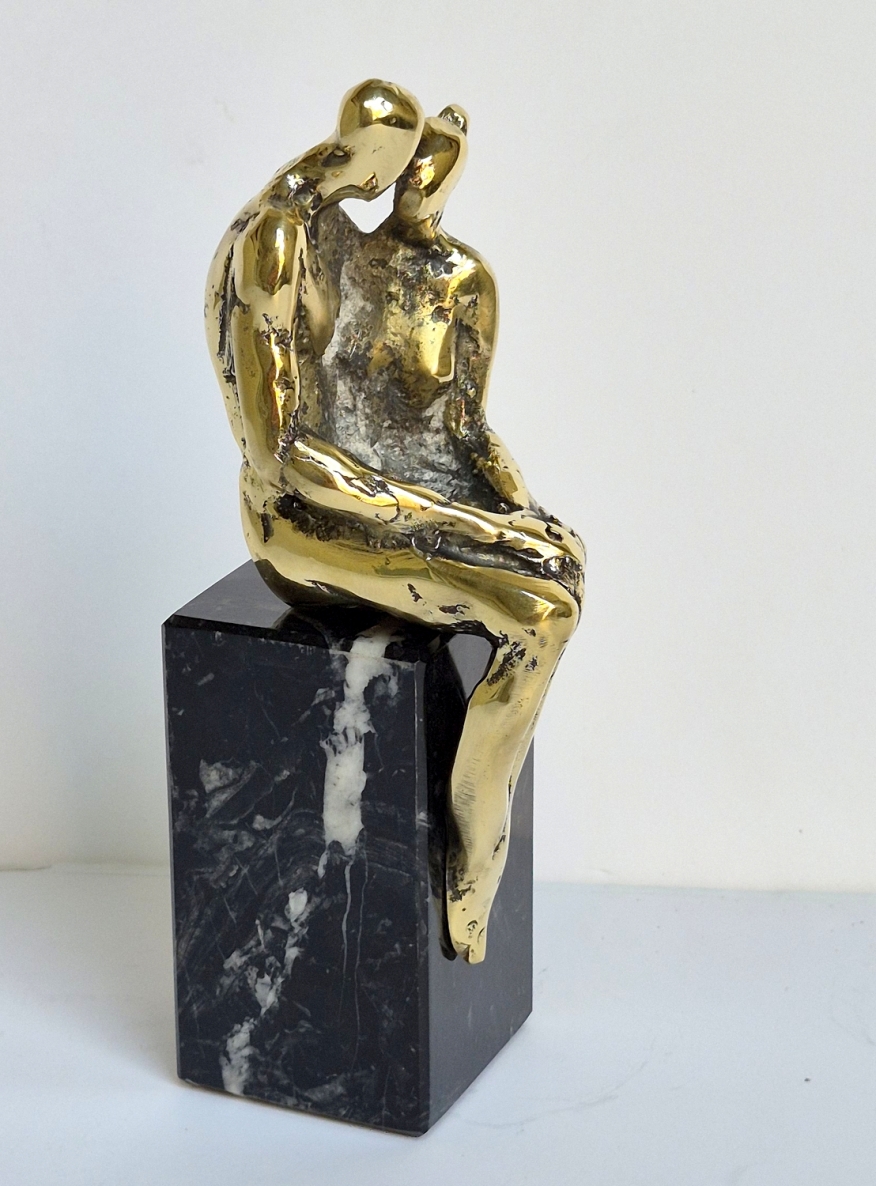 Together, 2026, bronze, h20x8.5x6.5 cm, 1/10