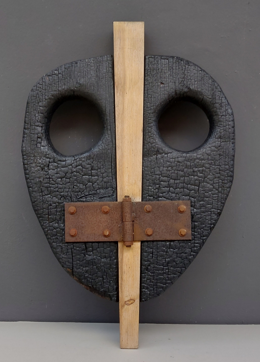 Mask, 2022, wood, metal, h 84x56x7 cm