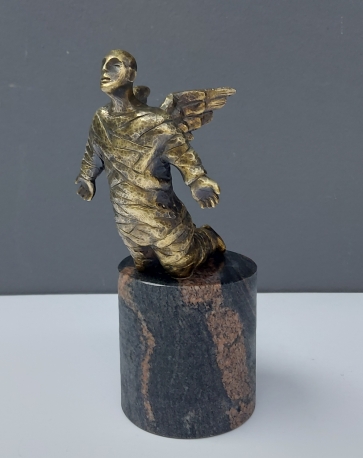 Kneeling, 2008, bronze, granite, h 26.5x10.5x14.5 cm, 2/10