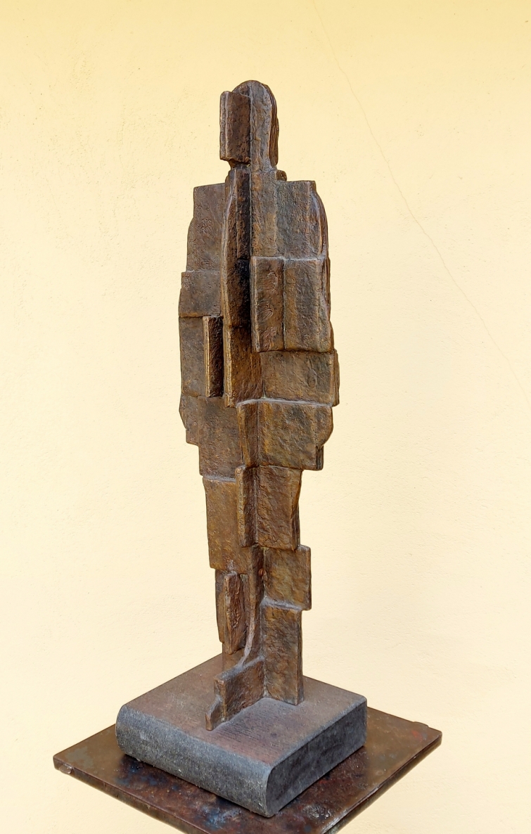 Book Carrier, 2018, bronze, h 78x22x21 cm, 1/1