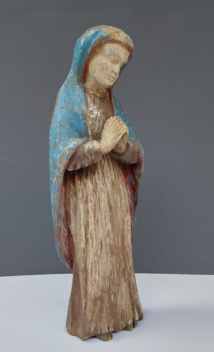 Švč. Marija Sopulingoji, XX a. pradžia, medis, polichromijos likučiai, drožyba, h 52,5x18x12 cm, 1/1