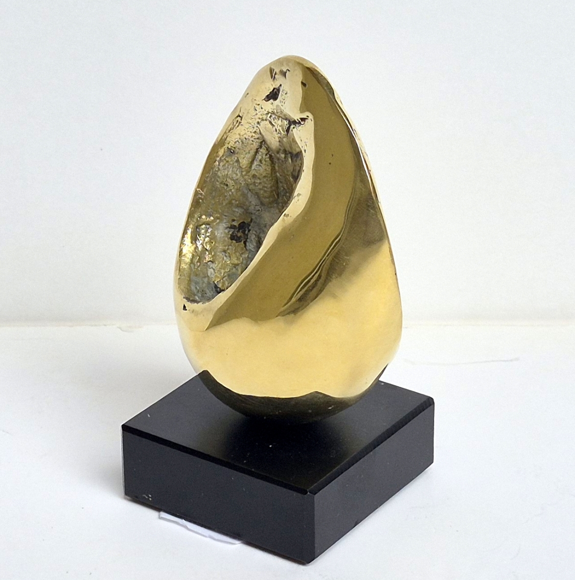 Möbius Strip, 2026, bronze, granite, 10 x 5 x 6.5 cm, 1/3