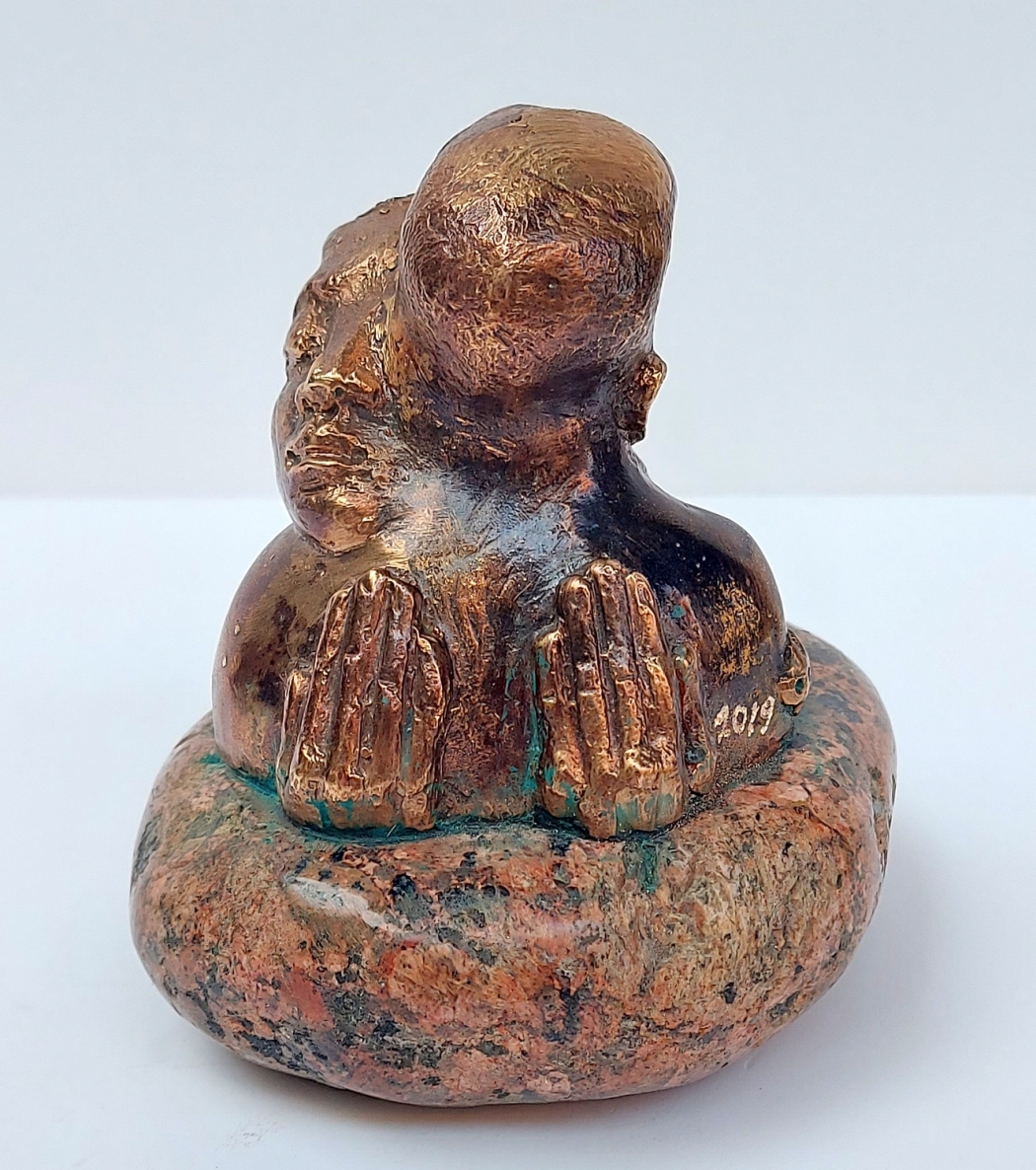 Love, 2019, bronze, h 10x10x9 cm, 3/9