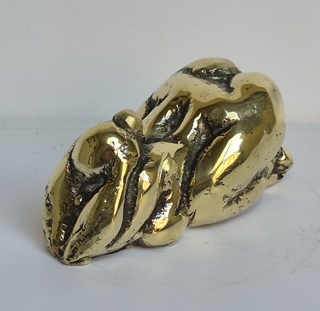 Woman - Cat, 2020, bronze, h 3x7x3.5 cm, 5/10