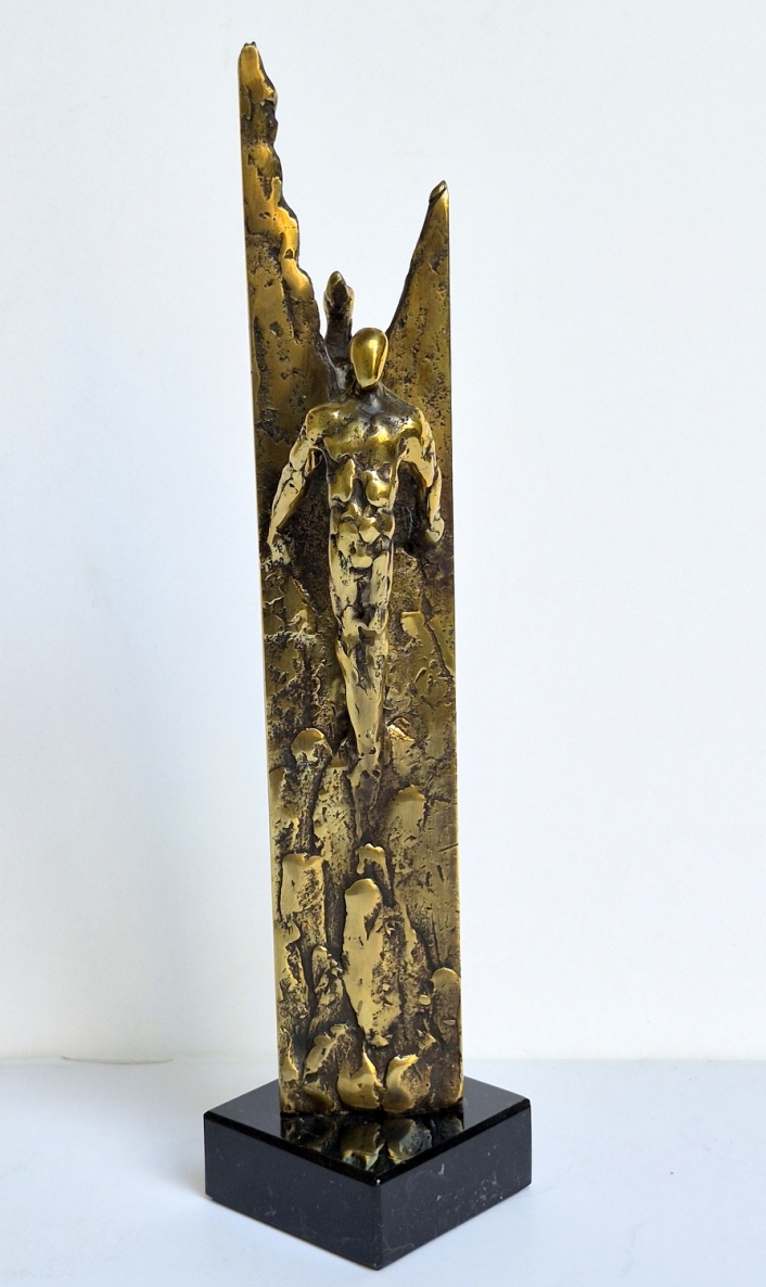 Širdis, 2025, bronza, h 36x8,5x7 cm, 1/10