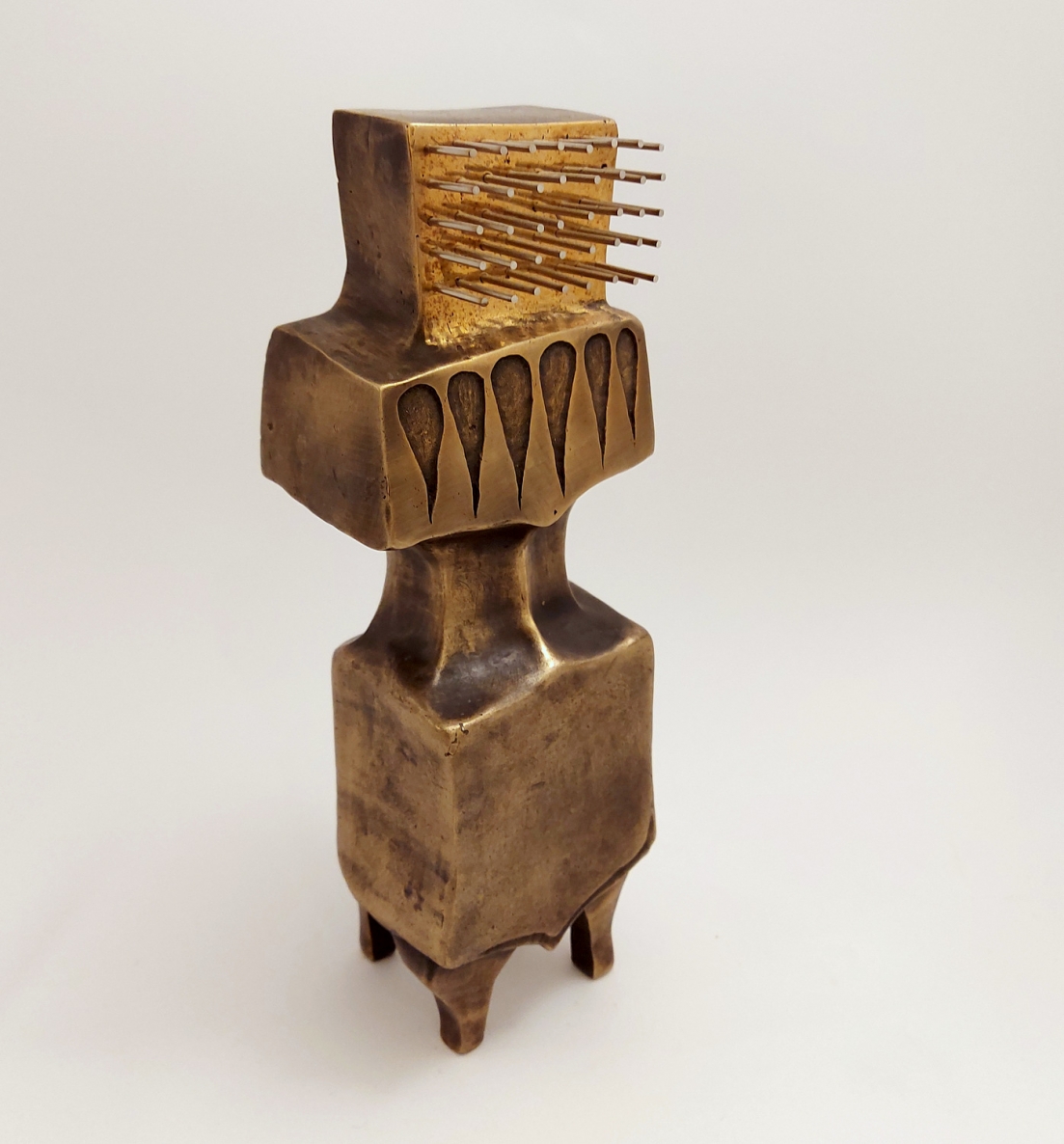 Spindintis objektas, 2016, bronza, plienas, H 23 cm, 1/10