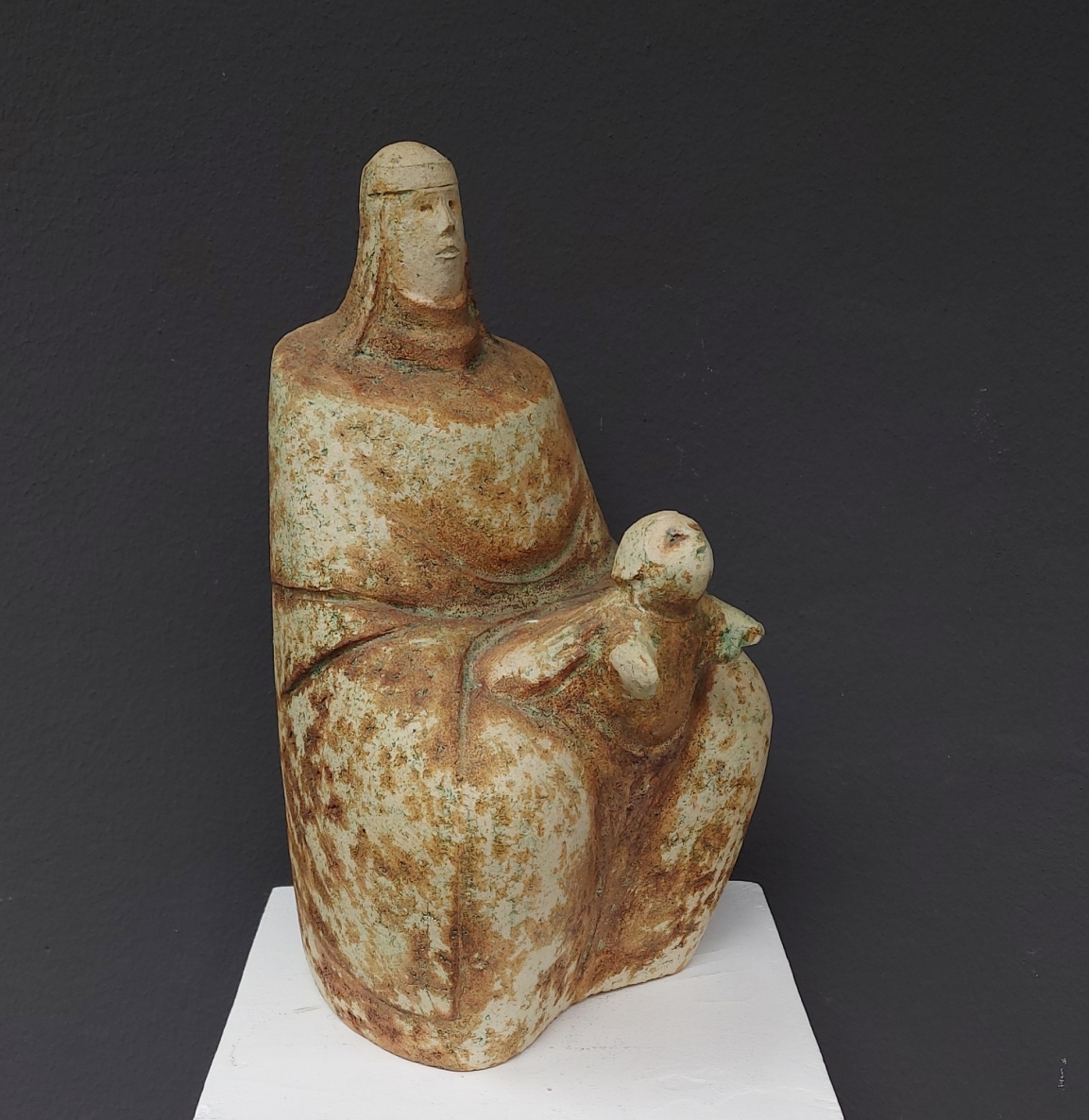 Homeland Mother, 2000, fireclay, h 35x21x22 cm 1/1