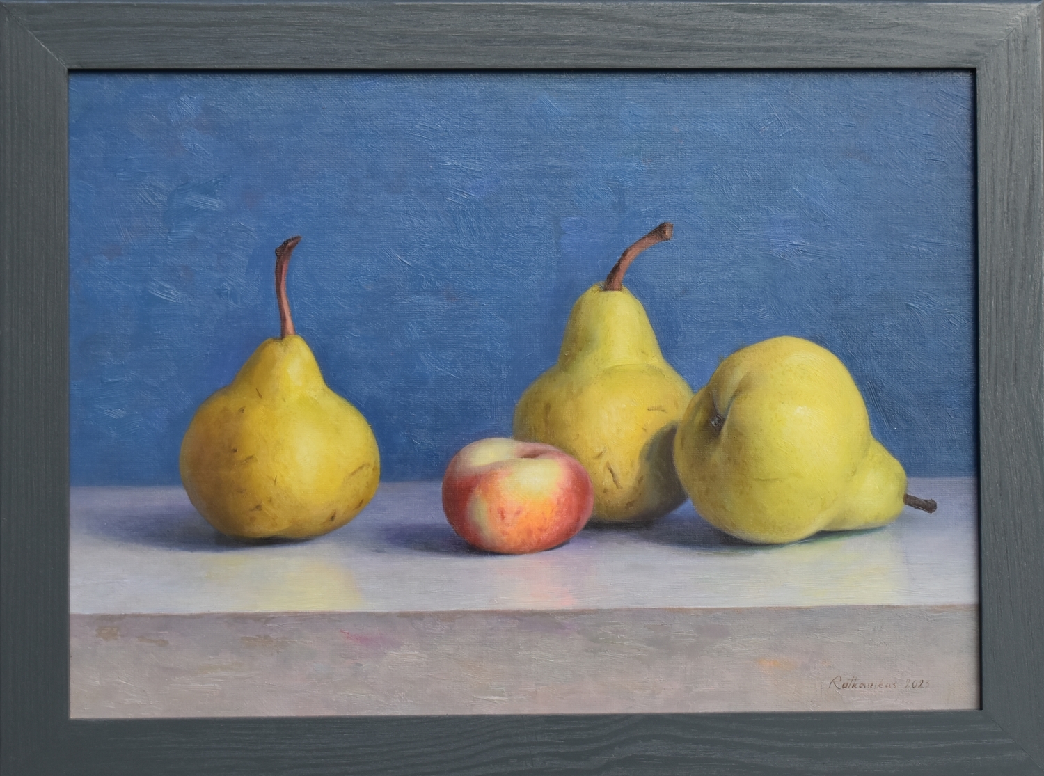 Trys kriaušės, 2023, drobė, aliejus, 30,5x42,50 cm, rėmas 37,5x49,5 cm