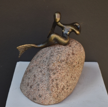 Mermaid, 2022m brass, granite, h 17x19cm, 1/1