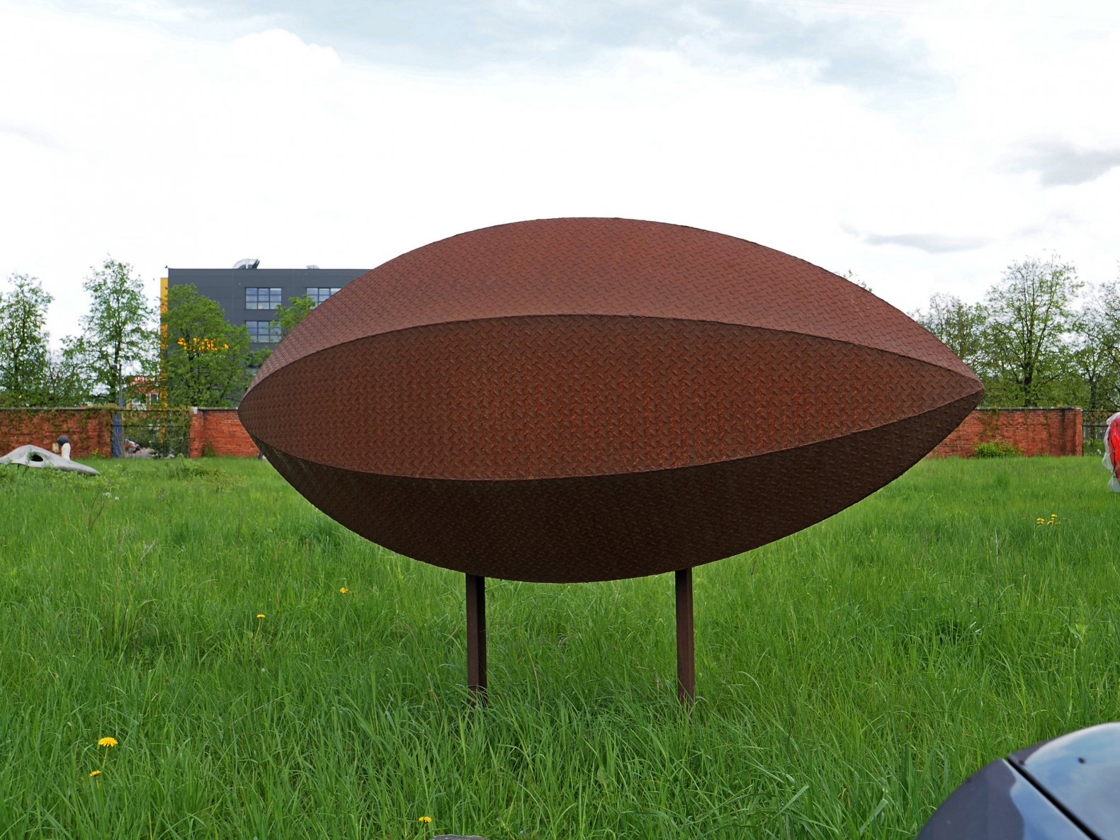 Zeppelin, 2009, steel, 220x226x120 cm, 1/1